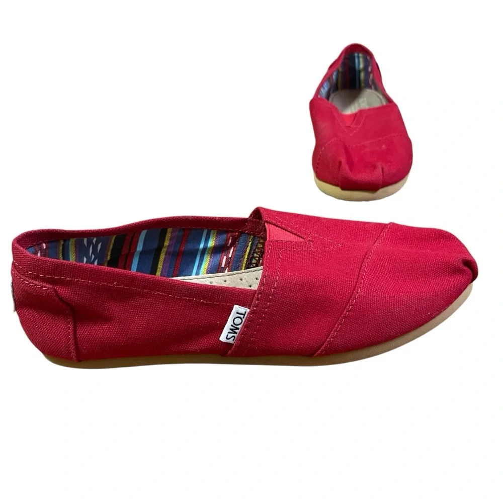 Toms Alpargates Red Canvas Flats Slip-On Canvas Loafers Comfort Cushion Easy on.